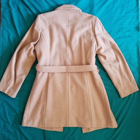 Old Navy Women's Trench Coat With Waistline Belt - Picture 3 of 3